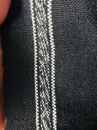 Premium 100% Woolen Winter Shawl — Pure Comfort & Class