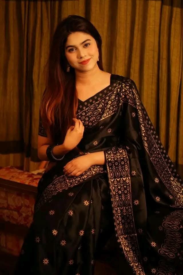 Premium Japani Silk Saree - প্রিমিয়াম  জাপানি সিল্ক শাড়ি ( Black & Maroon)